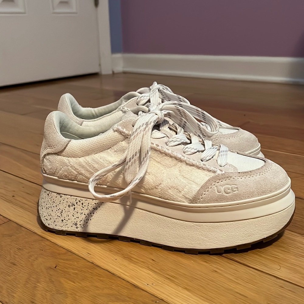 UGG Women’s Marin Lace Logo Sneakers in White